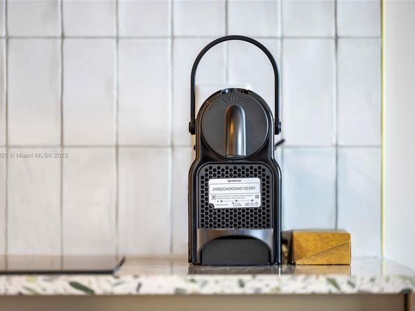 159 NE 6th St 4007, Miami FL 33132