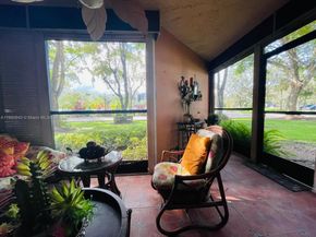 16325 Golf Club Rd 102, Weston FL 33326