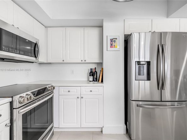 1800 Sunset Harbour Dr 2203, Miami Beach FL 33139