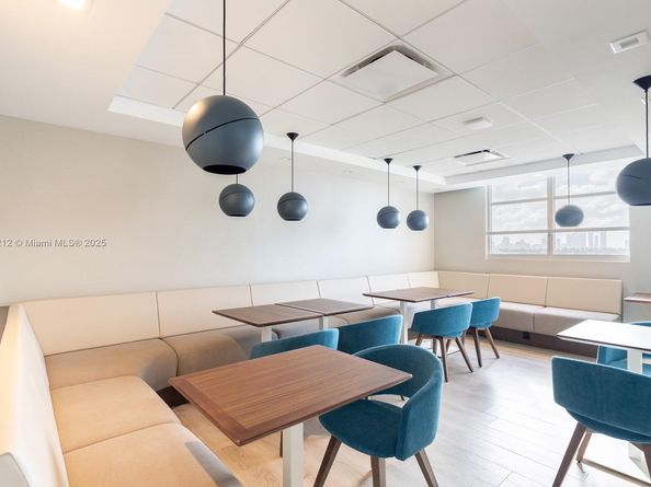 1800 Sunset Harbour Dr 2203, Miami Beach FL 33139
