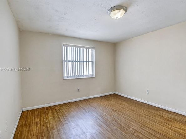 13655 NE 10th Ave 308, North Miami FL 33161