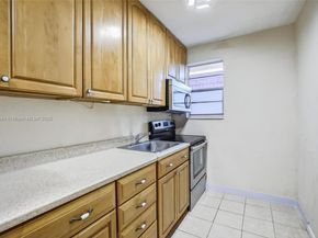 13655 NE 10th Ave 308, North Miami FL 33161