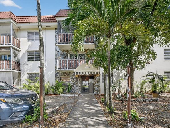 13655 NE 10th Ave 308, North Miami FL 33161