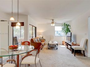 20120 NE 3rd Ct 8, Miami FL 33179