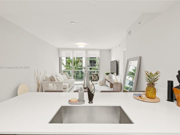 488 NE 18th St 1508, Miami FL 33132