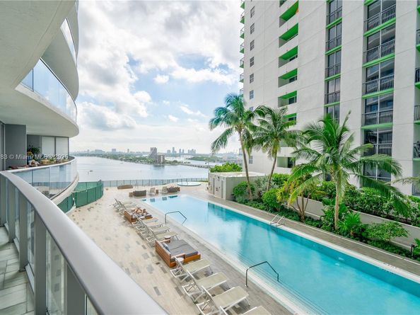 488 NE 18th St 1508, Miami FL 33132