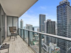 45 SW 9th St 4004, Miami FL 33130