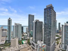 45 SW 9th St 4004, Miami FL 33130