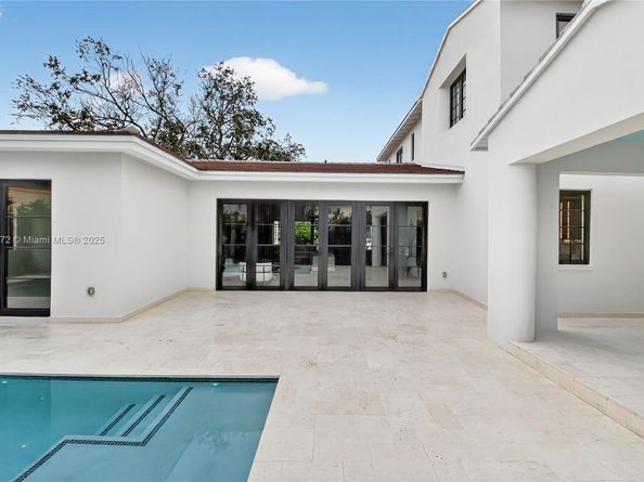 2015 Country Club Prado, Coral Gables FL 33134