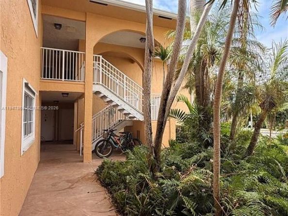 811 SE 4th Ave C106, Dania Beach FL 33004