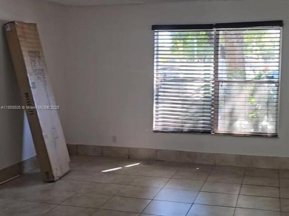 7501 Kimberly Blvd 104, North Lauderdale FL 33068