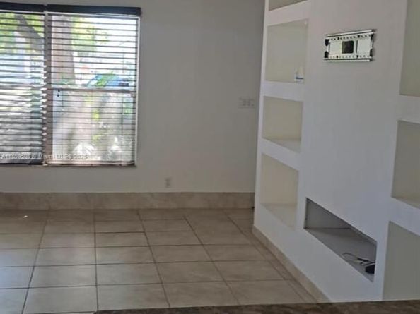 7501 Kimberly Blvd 104, North Lauderdale FL 33068