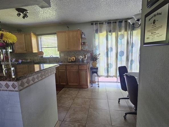 7501 Kimberly Blvd 104, North Lauderdale FL 33068
