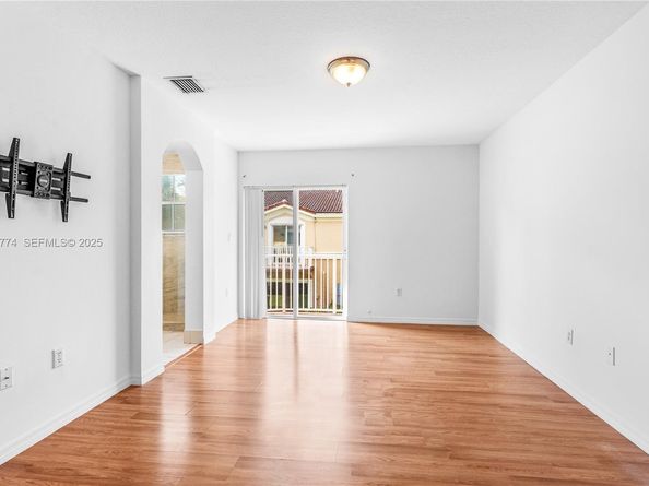 3168 SW 129th Way 151, Miramar FL 33027