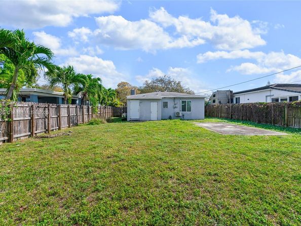 1843 SW 4th Ave, Fort Lauderdale FL 33315
