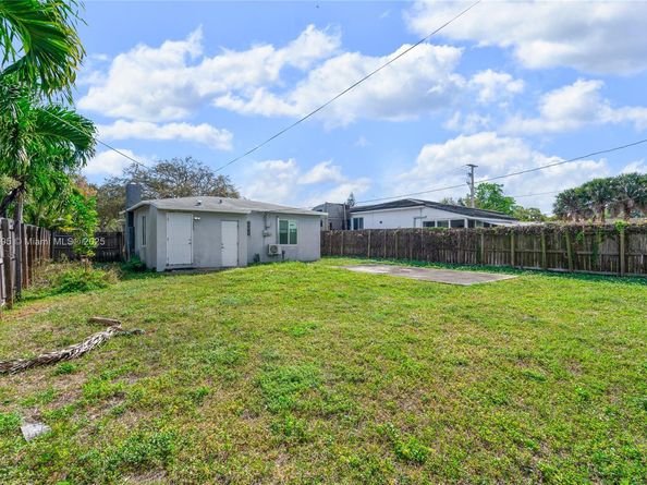 1843 SW 4th Ave, Fort Lauderdale FL 33315
