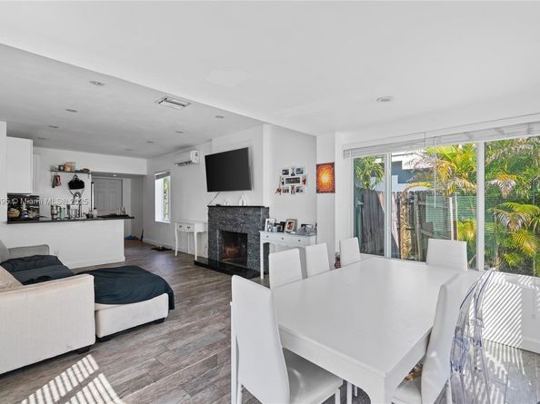 1843 SW 4th Ave, Fort Lauderdale FL 33315