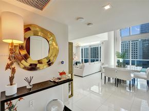 200 Biscayne Boulevard Way 505, Miami FL 33131