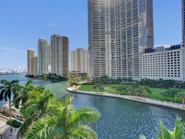 200 Biscayne Boulevard Way 505, Miami FL 33131
