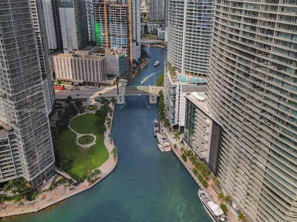 200 Biscayne Boulevard Way 505, Miami FL 33131
