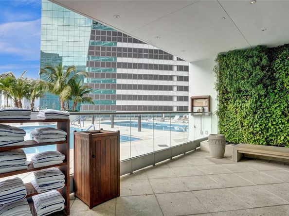 200 Biscayne Boulevard Way 505, Miami FL 33131