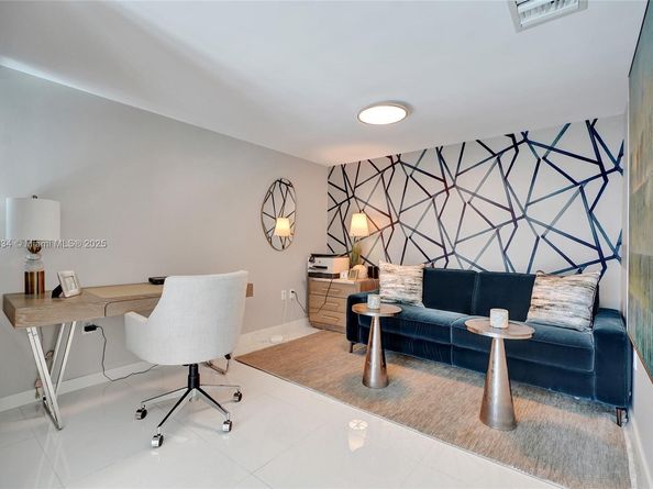 200 Biscayne Boulevard Way 505, Miami FL 33131