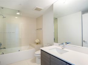 460 NE 28th St 805, Miami FL 33137