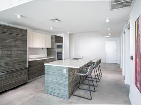 460 NE 28th St 805, Miami FL 33137