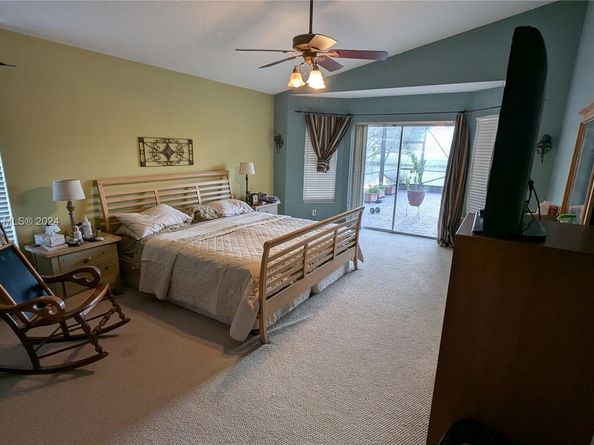 760 SW 190th Ave, Pembroke Pines FL 33029