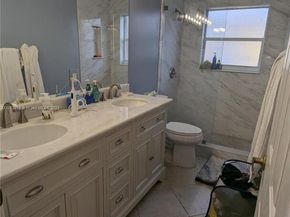 760 SW 190th Ave, Pembroke Pines FL 33029