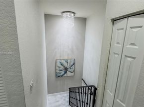 3318 W 106th Ter, Hialeah FL 33018