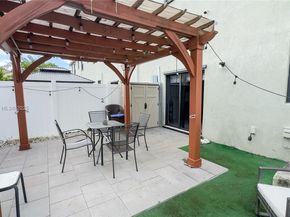 3318 W 106th Ter, Hialeah FL 33018