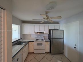 1830 Dixieanna St 406, Hollywood FL 33020