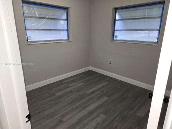 7600 Simms St, Hollywood FL 33024