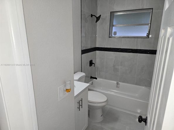 7600 Simms St, Hollywood FL 33024