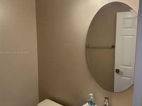 Undisclosed Address #A11935572, Weston FL 33331