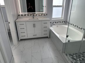 Undisclosed Address #A11935572, Weston FL 33331