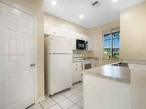 6051 SW 19th Pl, North Lauderdale FL 33068