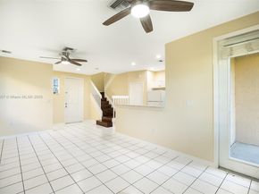 6051 SW 19th Pl, North Lauderdale FL 33068