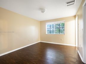 6051 SW 19th Pl, North Lauderdale FL 33068