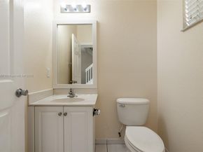 6051 SW 19th Pl, North Lauderdale FL 33068