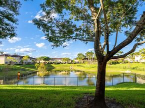 6051 SW 19th Pl, North Lauderdale FL 33068