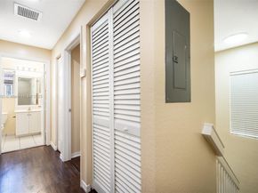 6051 SW 19th Pl, North Lauderdale FL 33068
