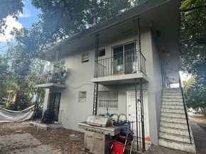 414 SW 15th Ave, Miami FL 33135