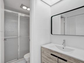 3821 Environ Blvd 403, Lauderhill FL 33319