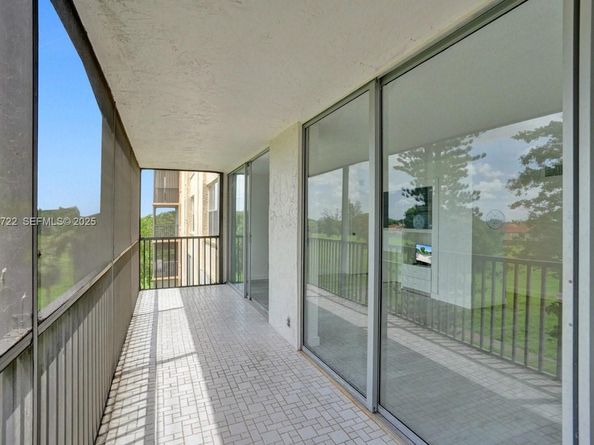 3821 Environ Blvd 403, Lauderhill FL 33319