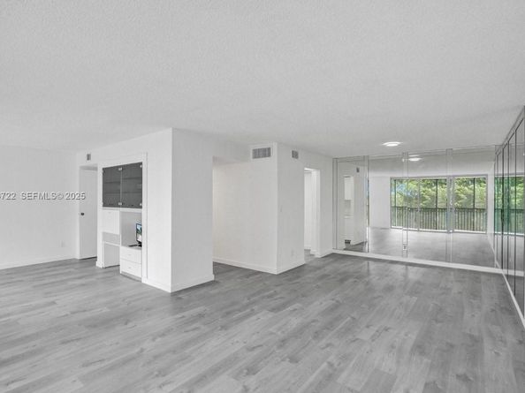 3821 Environ Blvd 403, Lauderhill FL 33319