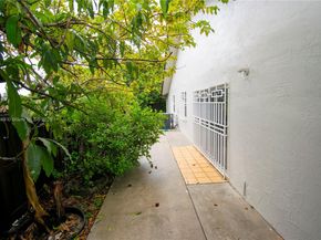 14200 SW 51st St, Miami FL 33175