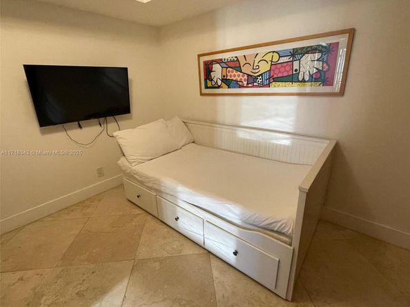 1717 N Bayshore Dr A2548, Miami FL 33132