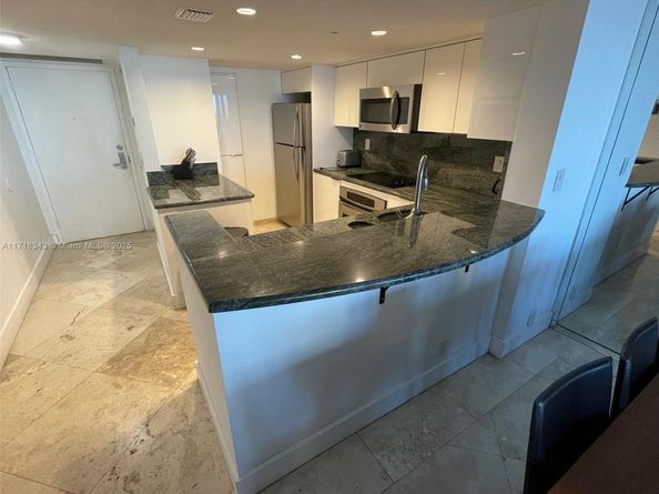 1717 N Bayshore Dr A2548, Miami FL 33132